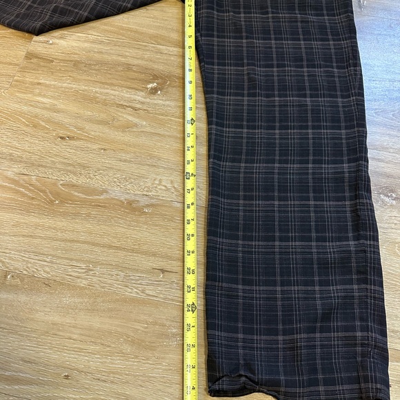 Women's Vince. Black & gray Plaid Wide Leg Pants Size 8 Baggy Dress Casual - Picture 4 of 11
